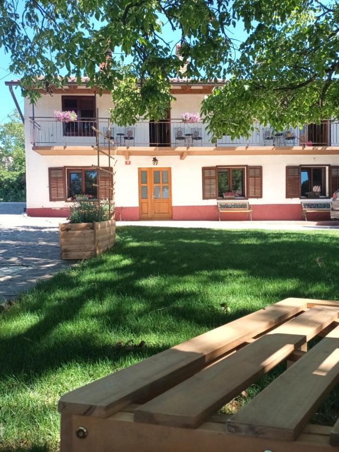 Apartment Apartma Brina 3 *